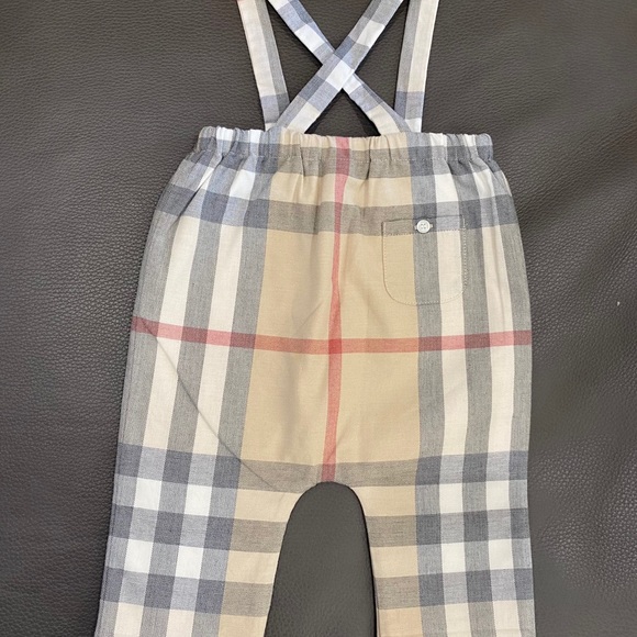 Burberry 2-piece Check Overall & Collared Bodysuit - Picture 4 of 15